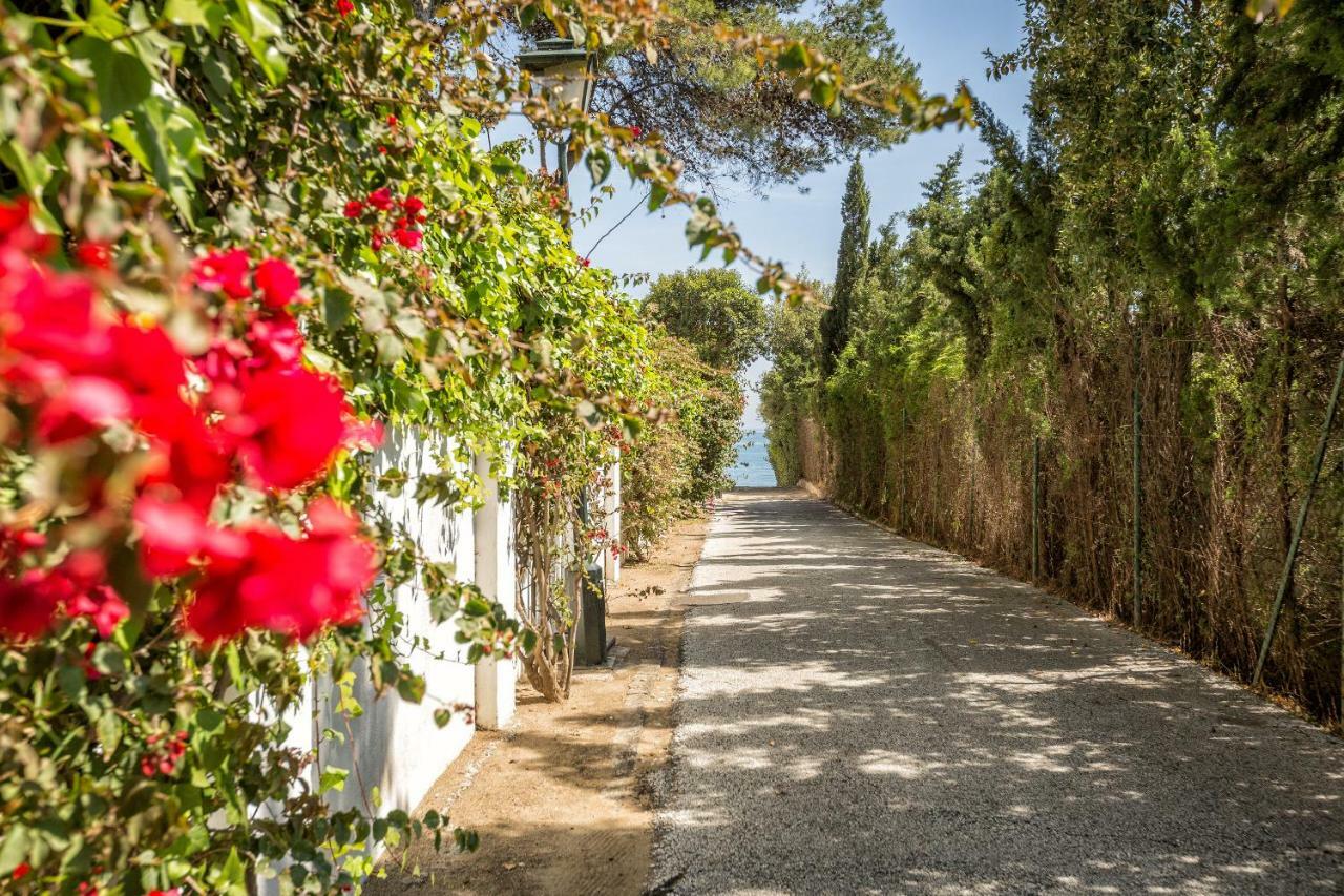 Beachside Cosy Apartment With Pool Estepona Kültér fotó